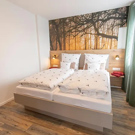 Gasthof Alter Hirsch 4*